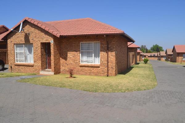 This is what we call neat as a pin town House in a well kept complex. It is for people ...