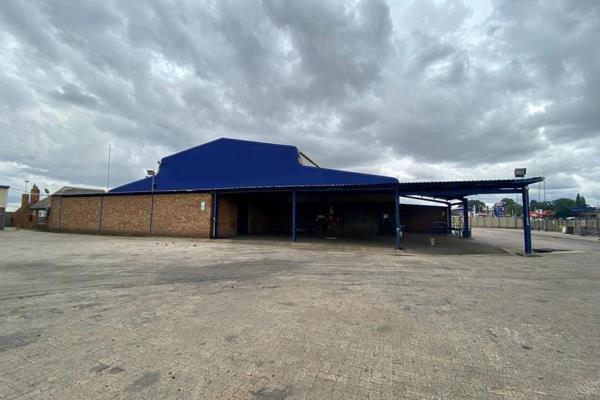 Industrial property TO LET in Witbank with yard space!!

This property is well located with great visibility from the N4. The property ...