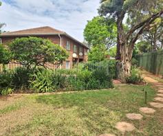 Apartment / Flat for sale in Lynnwood Manor