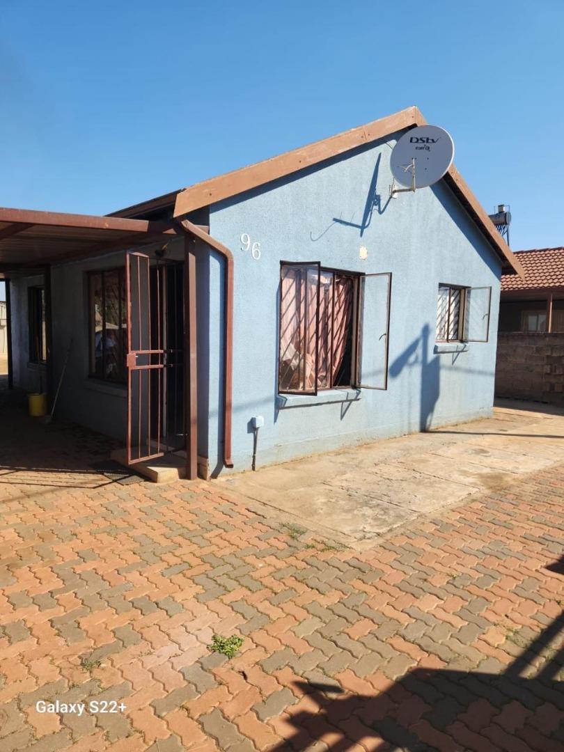 Soshanguve South Property : Houses to rent in Soshanguve South ...