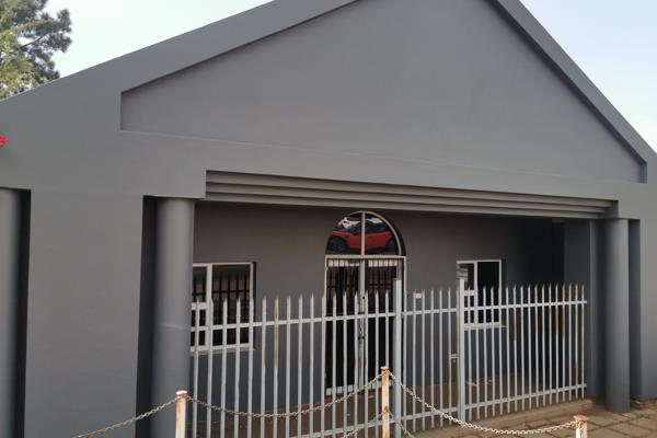 DEVELOPERS DREAM

This prime commercial property is situated on the corner of Frans and Bertha Street in Witbank, the center of the ...