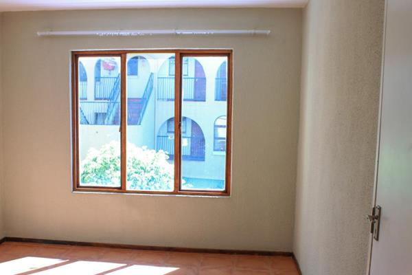 Welcome to your new home in the heart of Sundowner, Barcelona 1. This charming 1-bedroom ...