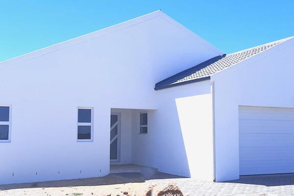 A beautiful Home in the 3rd row of plots in Dwarskersbos.


No Transfer duty (inclusive of VAT)
No HOA
No Building guidelines
This home ...