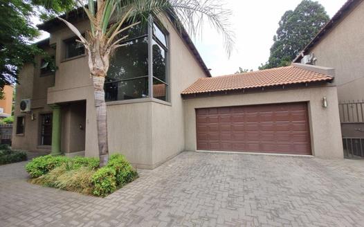 3 Bedroom Townhouse for sale in Vanderbijlpark SW 5