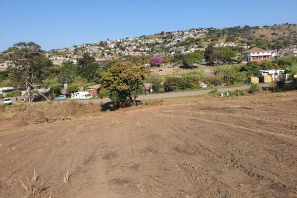 Prime Property presents 35000m2, vacant land for Sale in Redcliffe, Verulam.
 Land can be used for  Storage of Plant Machinery ...