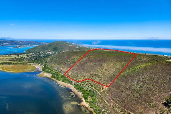 This 20.5-hectare property in Knysna, South Africa, offers breathtaking panoramic views and presents a unique opportunity for those ...