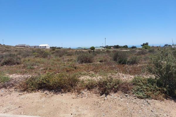 This 315-square-meter plot, located in St. Helena Bay, offers the perfect canvas for ...