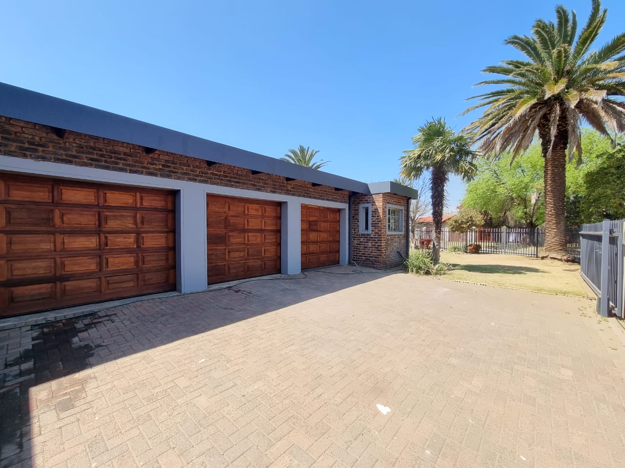 4 Bedroom House for sale in Meyerton Ext 6 P24113442463