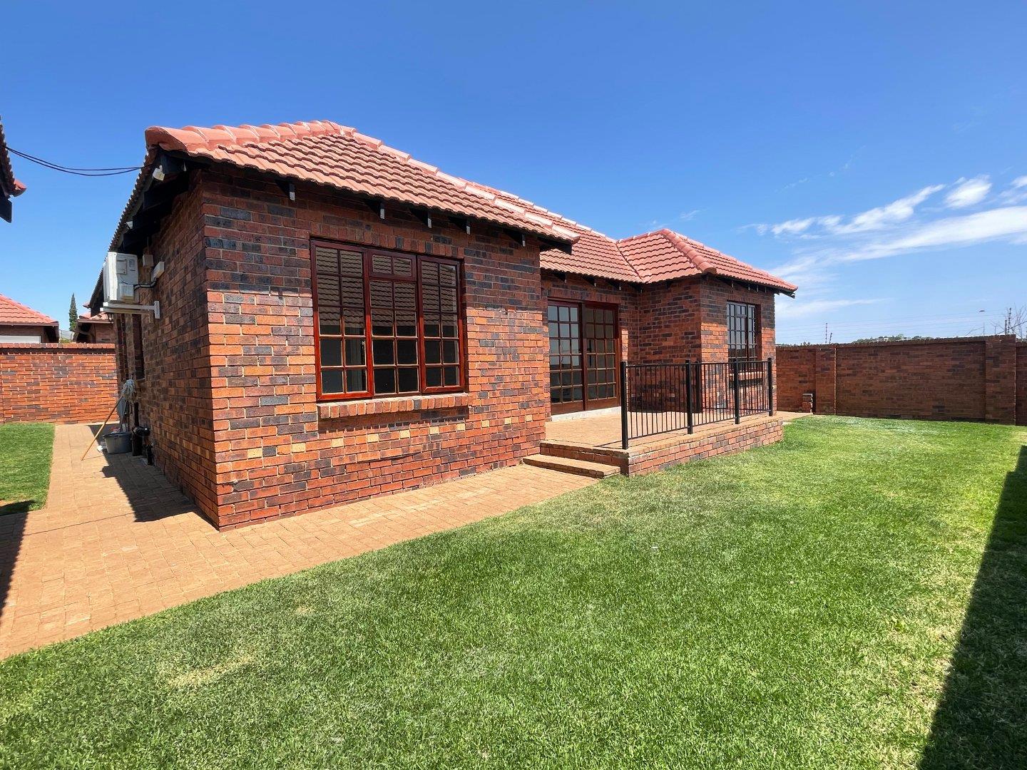 townhouses-for-sale-in-bloemfontein-bloemfontein-property