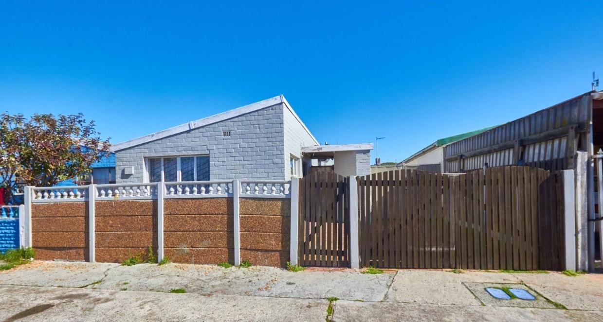 Westridge, Mitchells Plain Property Property and houses for sale in Westridge, Mitchells Plain