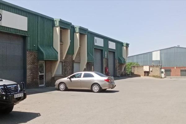 201 sqm warehouse to rent in Crown Mine, Very Neat industrial space to let in the buzzing crown mine Industrial Hub,
This unit is ...