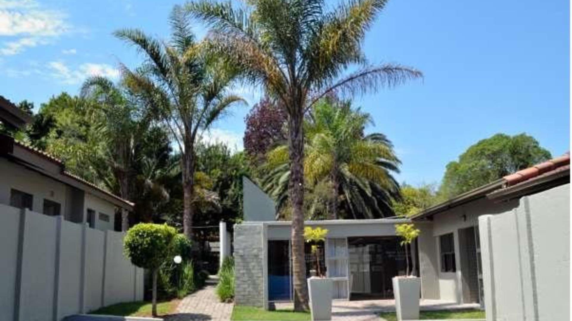 1 Bedroom Apartment / flat to rent in Randburg Central - 213 Oak Avenue ...