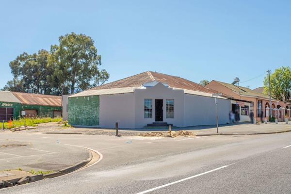 A well-known business with over 30 years of clients visiting. An opportunity to own your own business on Klein Drakenstein Road ...