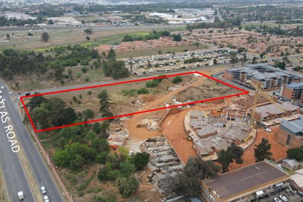 On Auction 21 November - High Exposure Investment Land 

CORPORATE DISPOSAL

High exposure development land going on auction on the ...