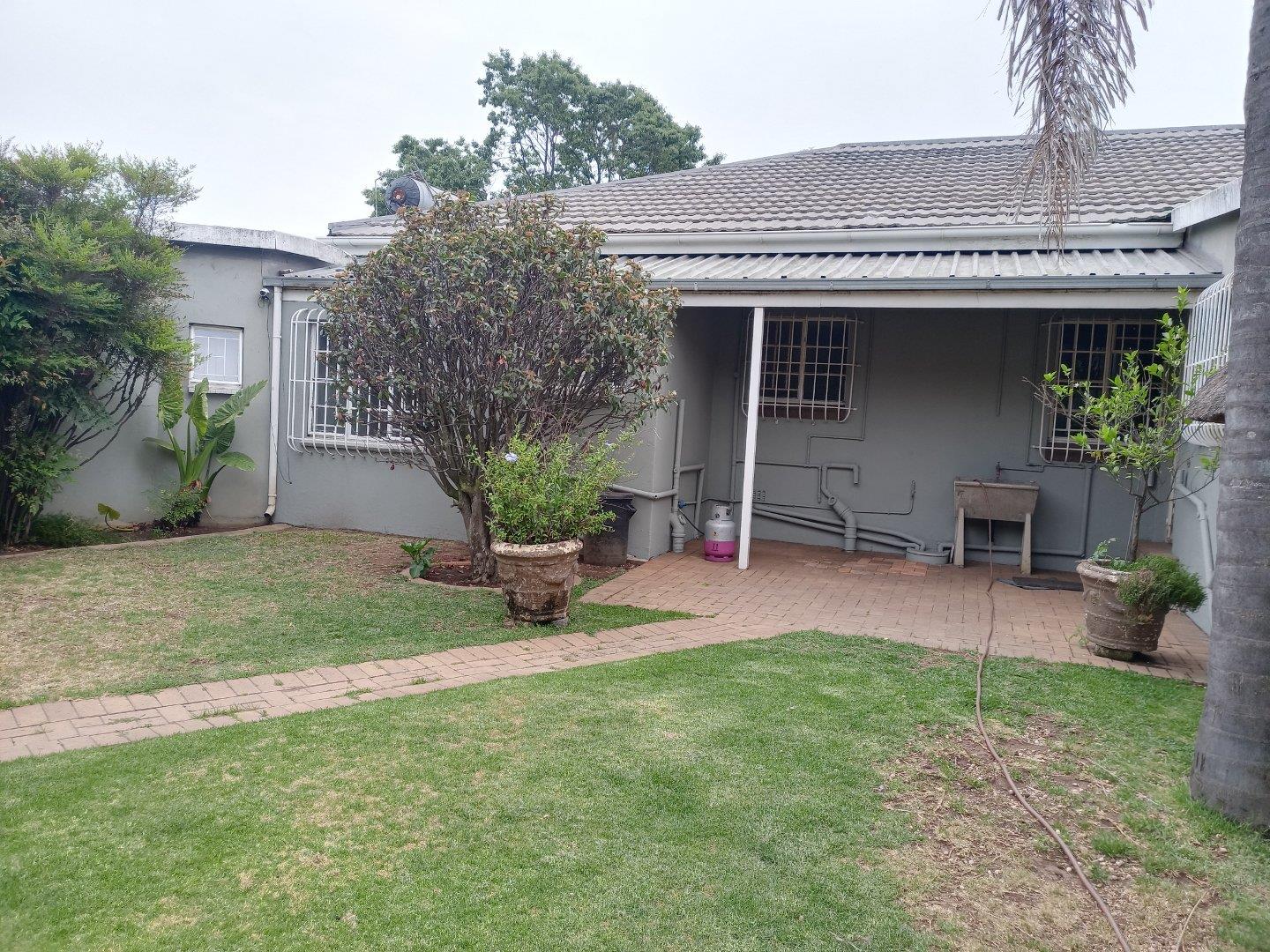 3 Bedroom House for sale in Northmead - P24-113459132