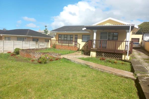 Sell Sure Properties presents this 3 bedroom, 2 bathroom home.  Open plan lounge and dining room.  Modern kitchen.  Secure parking.  ...