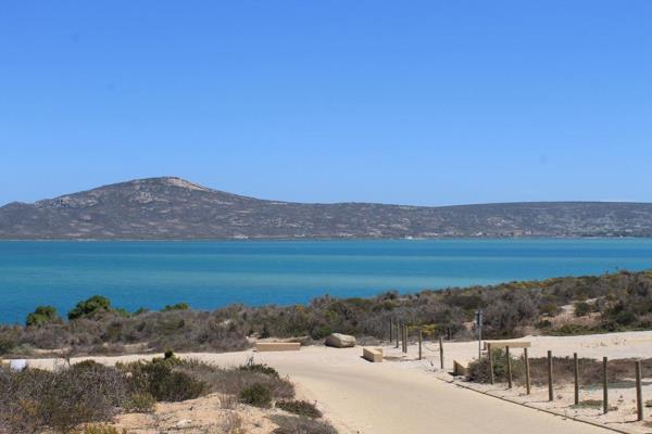 Joint mandate: Vacant stand beautifully located Shark bay. There are no more plots ...