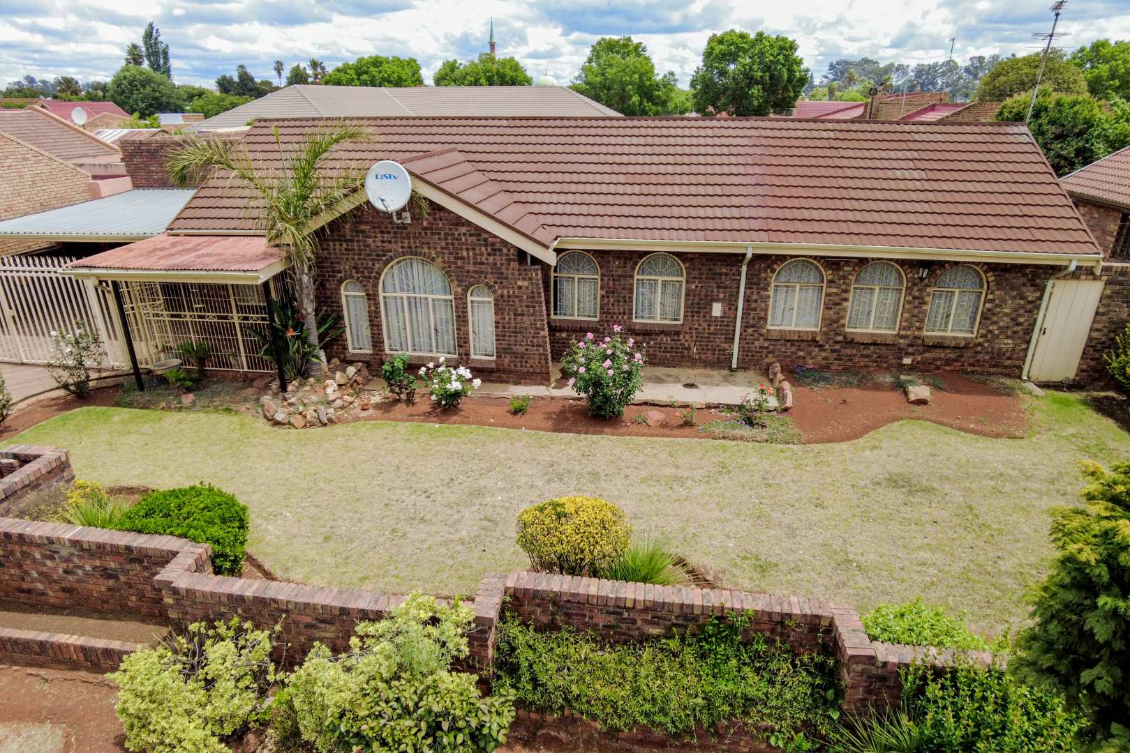 3 Bedroom House for sale in Bakerton P24113460782