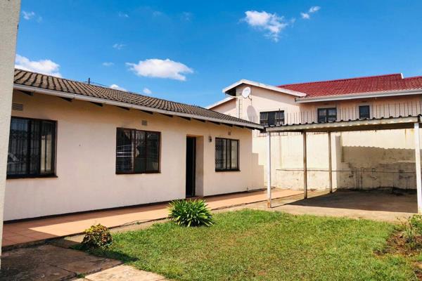 Find yourself this 3-bedroom home that can also assist you buy generating extra income with the outside bedroom and bathroom.  

This ...