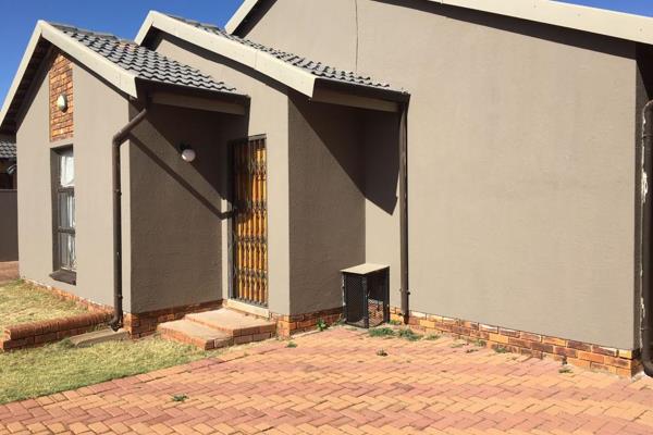 Dobsonville Ext 2 Property : Houses For Sale In Dobsonville Ext 2 ...