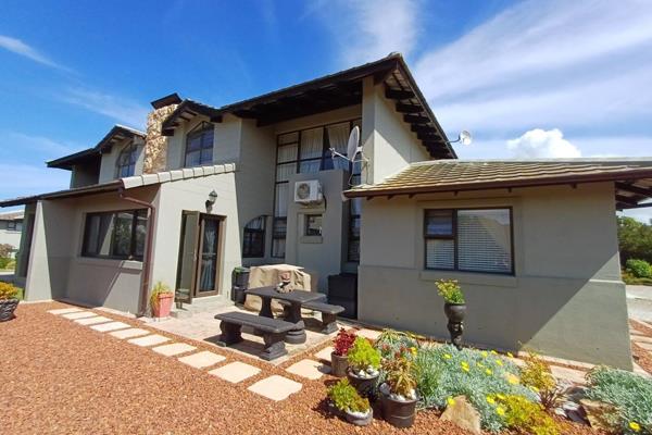 **DUAL  MANDATE**

Grab this amazing opportunity in the beautiful Hartenbos Landgoed for upmarket coastal living in Hartenbos.

This ...