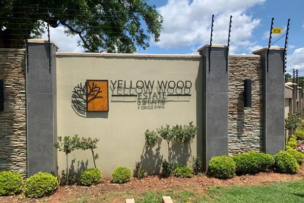 Brand new house in Yellow Wood Estate.
This house has everything to offer and more in the exclusive Yellow Wood Estate.
The finishes ...