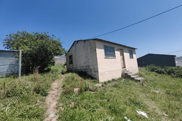 Luthando Gxashe Properties presents this 2 bedroom house in Mdantsane. This 2 bedroom house is now for sale in Mdantsane and it is ...