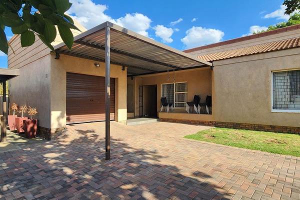 Beautiful newly renovated family home for sale in Fochville.
Excellent Location. 
Selling price: R1 575 000
4x Bedrooms all with ...