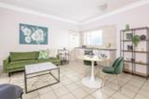 Two-bedroom, modern, secure apartments in Kelvin, Sandton.
The complex is also situated ...