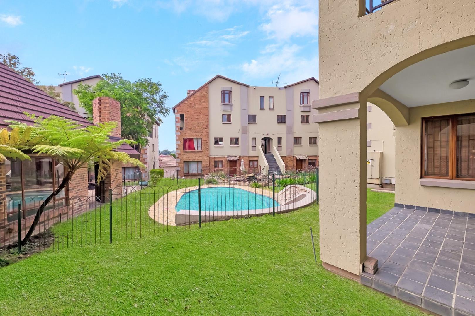 2 Bedroom Apartment / flat for sale in Randpark Ridge 74 Ferero