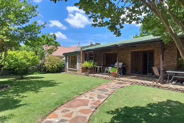 Hop, Skip and Jump from School !
The choice of low maintenance face brick makes this a very attractive buy.
This home is well looked ...