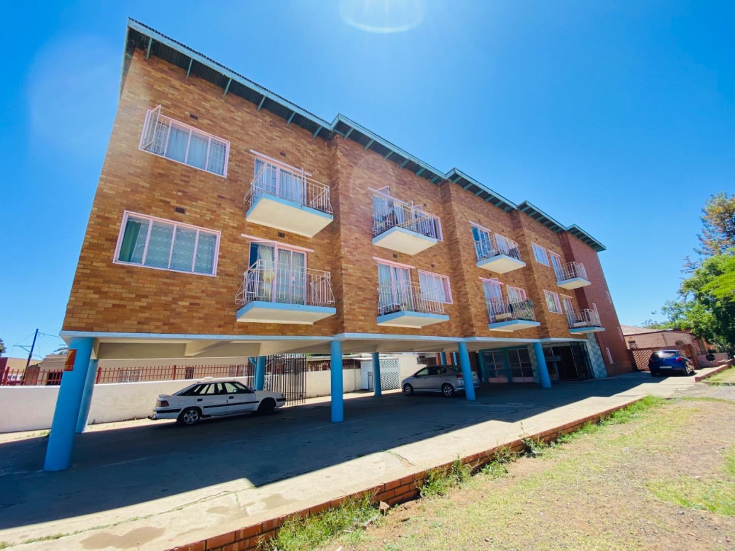 Commercial property for sale in De Beers P24113529719