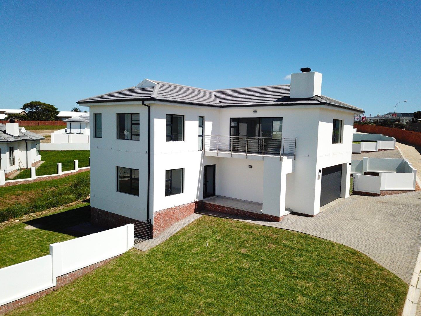 3 Bedroom House for sale in Jeffreys Bay Central P24112637620