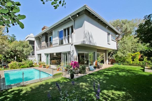 Inviting offers from R7 600 000

Designed by renowned architect Julian Michaels and ...