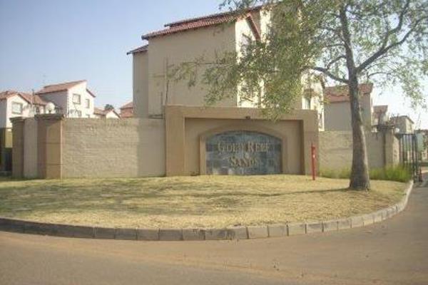 This immaculately maintained unit is situated in the popular estate of Gold Reef Sands located in Ormonde a stone throw away from Gold ...