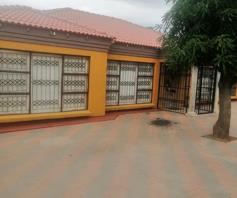 House for sale in Mandela Village