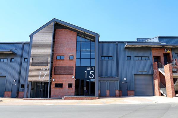 Premium offices, showrooms and warehousing to let at Riversands Outlet Park

•	Located ...