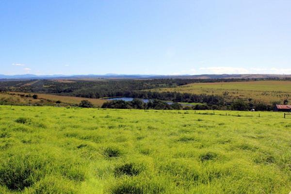 MACLEANTOWN - 450ha highly developed dairy farm, also ideal to develop as a feedlot. Approximately 120 hectare arable lands, with 20ha ...