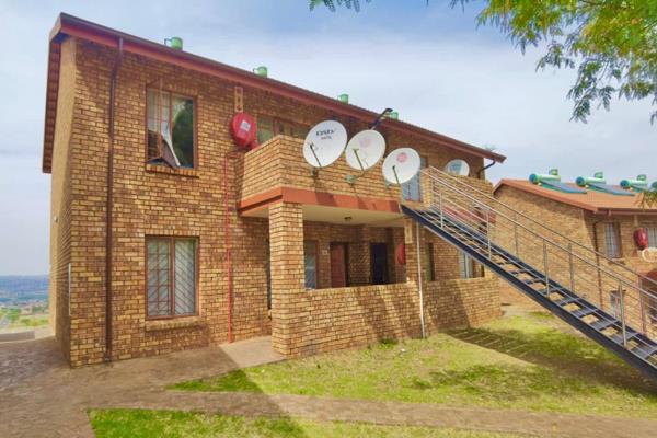 Welcome to Danville Eco Estate, a secure and well-maintained gated community in Pretoria West. This lovely 2 bedroom townhouse offers a ...