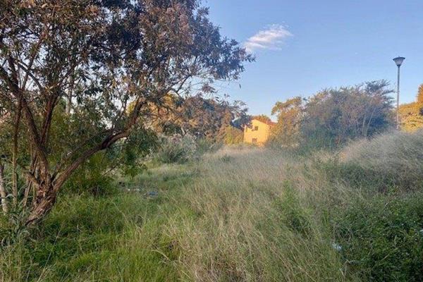 This north facing stand is 1301 sqm and one of the only a few vacant stands available outside of an estate. It is slightly sloping, and ...