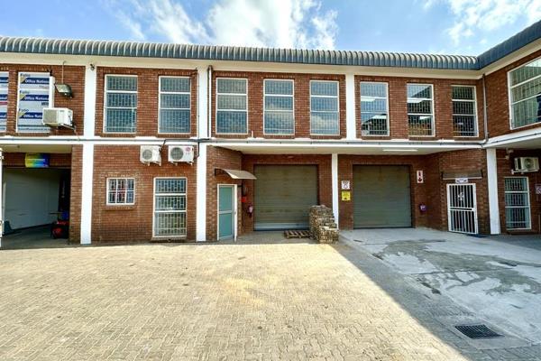 This Building consist of 4 units and is located in the heart of Silvertondale.

Each unit offers the following:
- Large Roller Door ...