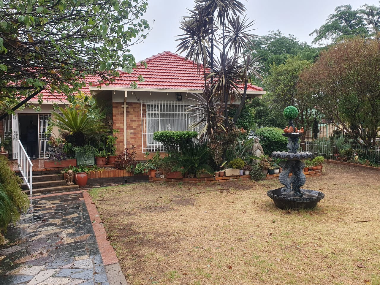 3 Bedroom House for sale in Edenvale Central 40 12th Avenue P24