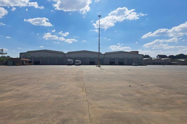 Prime location easy access.
Property can accommodate interlink trucks.
24 Hour security
Can be use for factory, warehouse ...