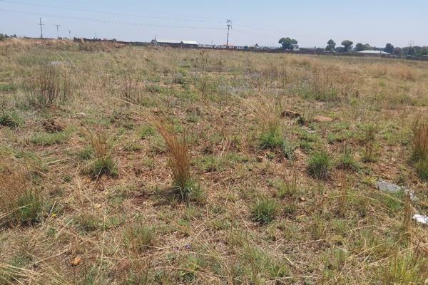 This is a very big land that has so much potential for being re-developed for commercial farming or even rezoned to build.
It is in ...