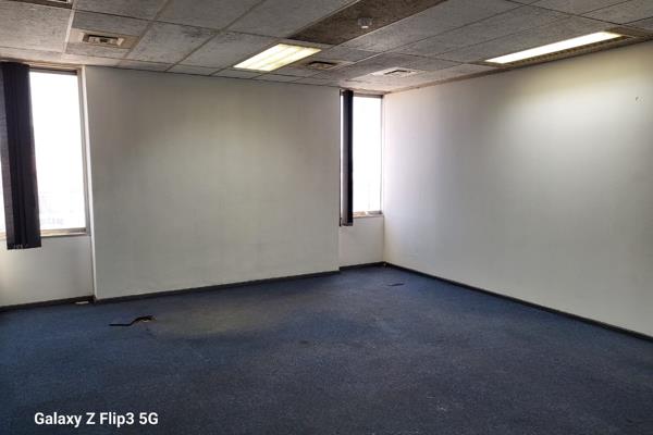 Spacious and modern office space available to rent in the heart of Pretoria North. 

This well-maintained office offers a professional ...