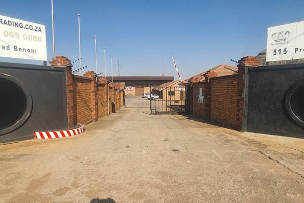 A prime piece of land measuring 10,000 sqm is available for rent in the heart of Benoni ...