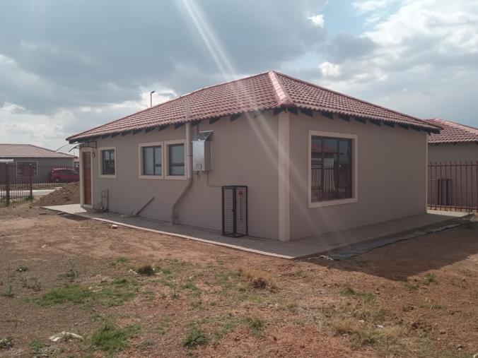3 Bedroom House for Sale in Grasslands