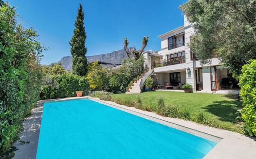 5 Bedroom House for sale in Tamboerskloof