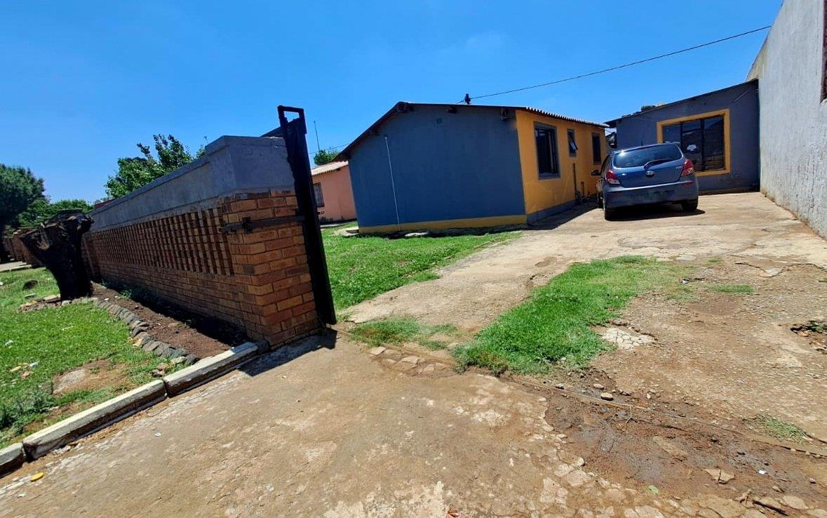 2 Bedroom House for sale in Palm Springs P24113578015