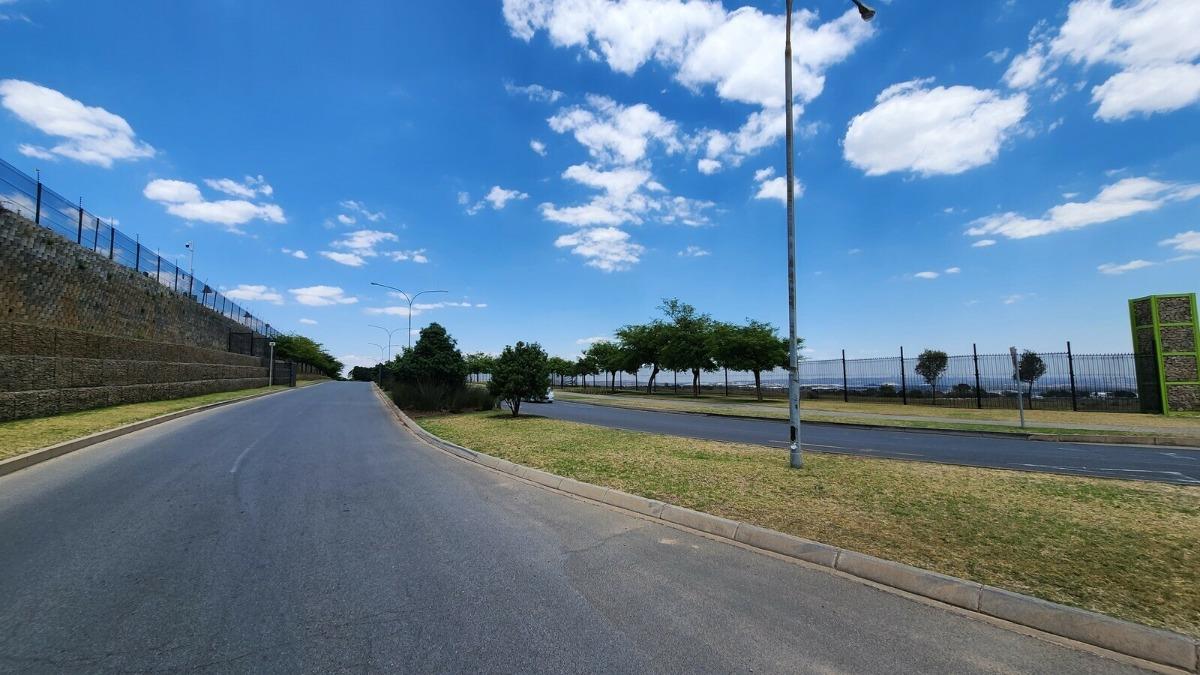 Industrial property for sale in Klipfontein View - 2 Pine Road - P24 ...